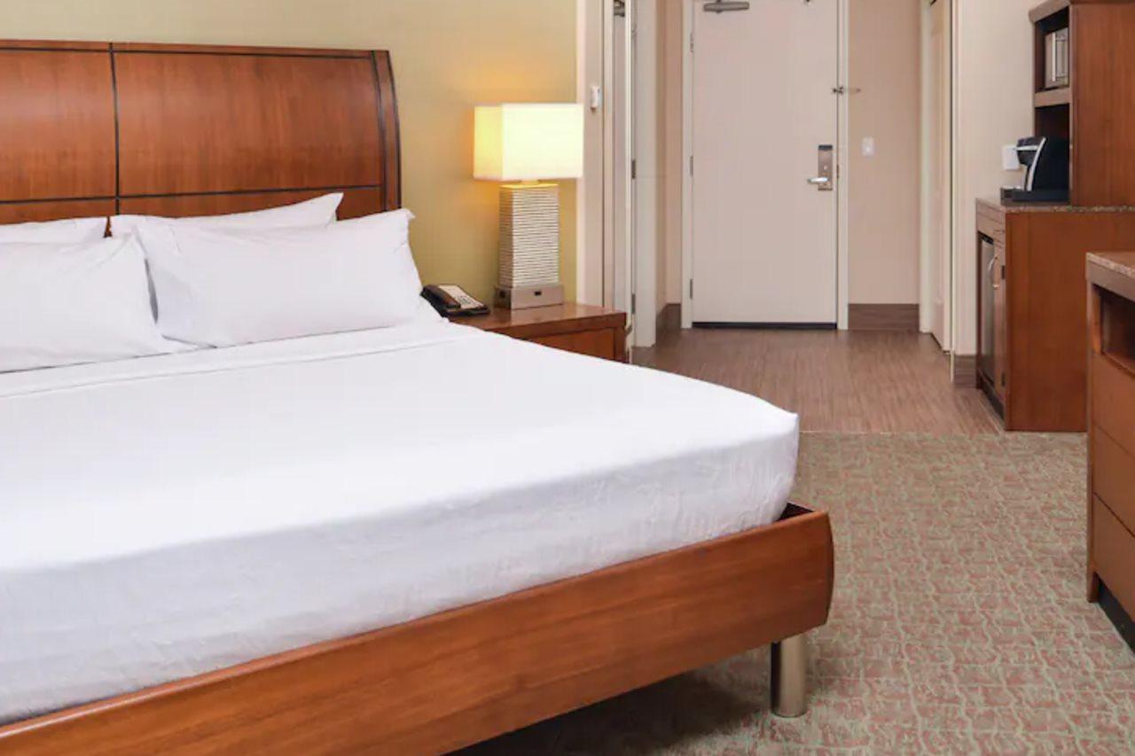 Hilton Garden Inn Boise Spectrum Exterior photo