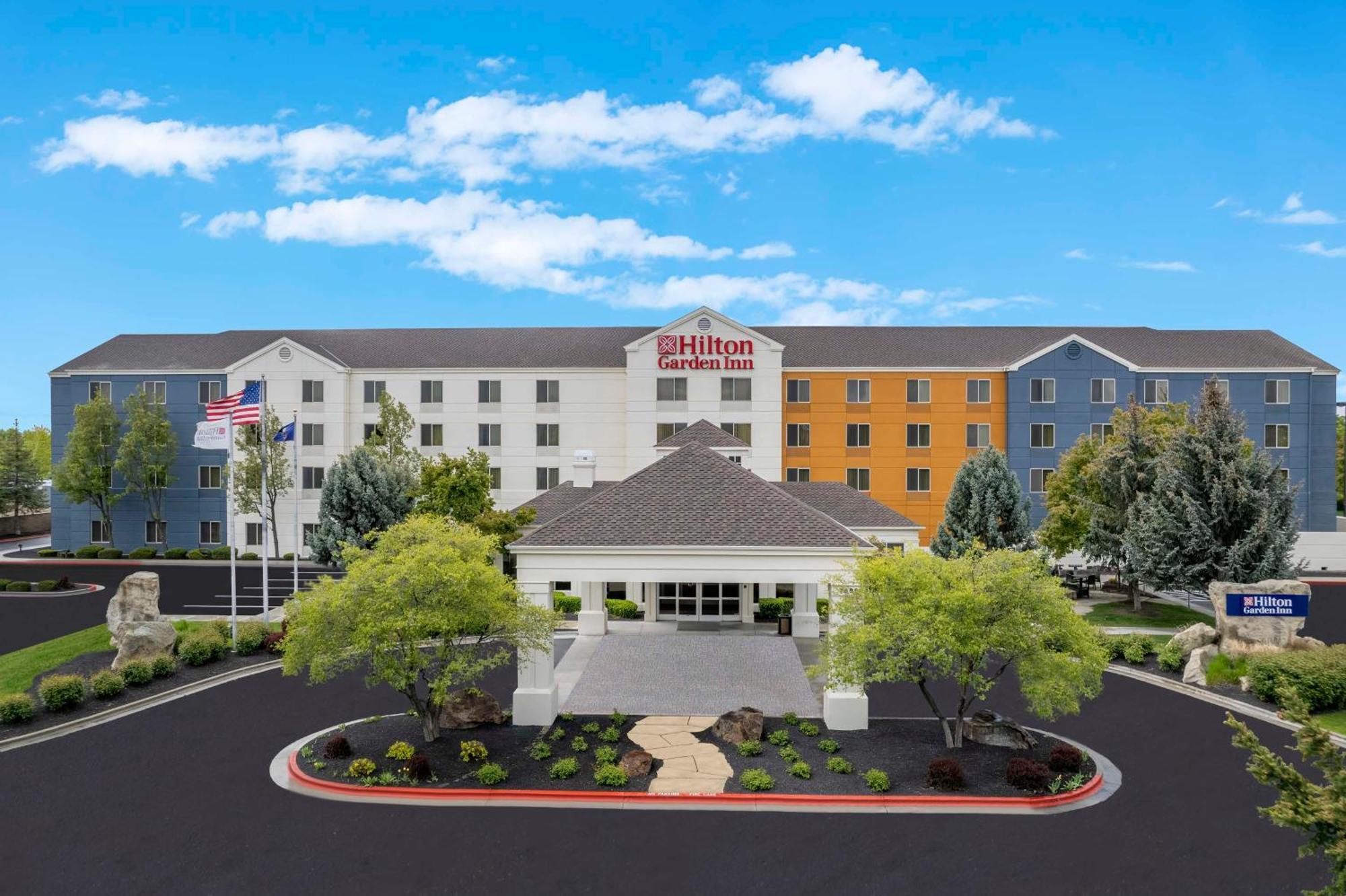 Hilton Garden Inn Boise Spectrum Exterior photo